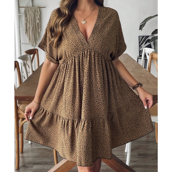 Leopard Print V neck Short Sleeve High waisted Dress - Picture 2 of 3